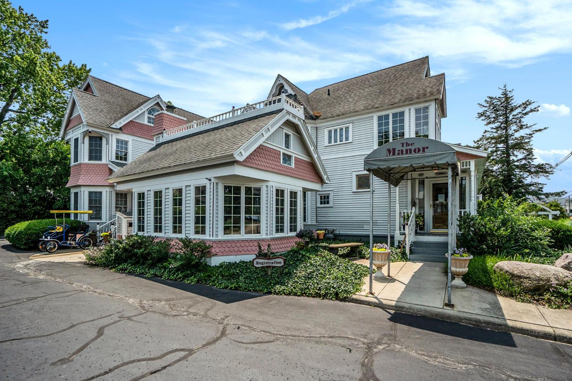 Yelton Manor Bed And Breakfast South Haven Exterior foto